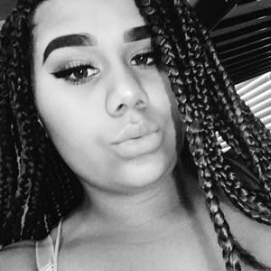 Meet your Posher, Savannah
